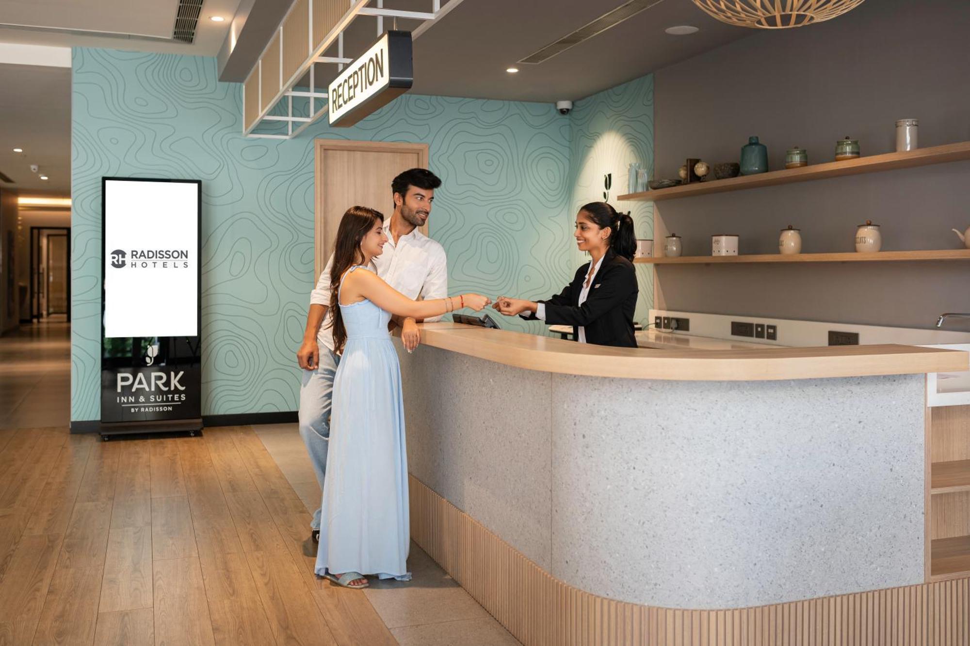 Park Inn & Suites By Radisson Thrissur East Fort Экстерьер фото